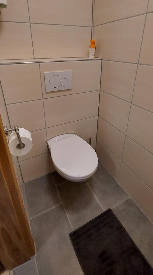 Ferienwohnung Am Fluss Klotten Esterno foto