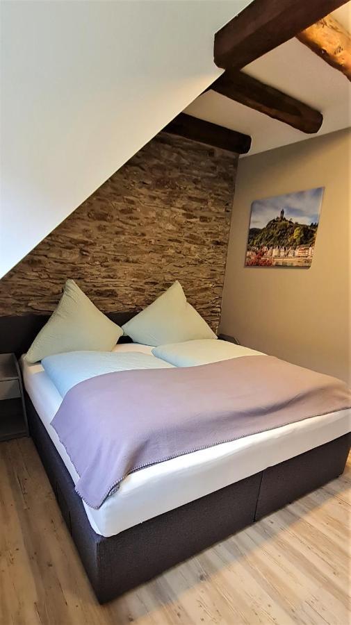 Ferienwohnung Am Fluss Klotten Esterno foto